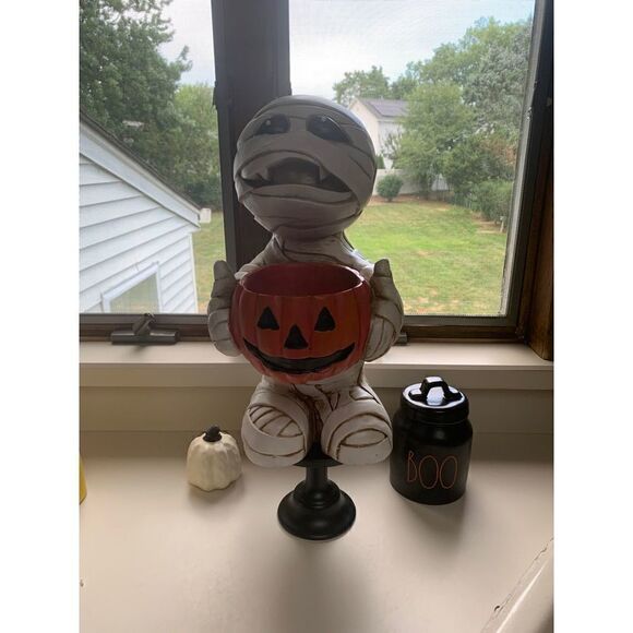 Marvin The Mummy - Picture 2 of 2